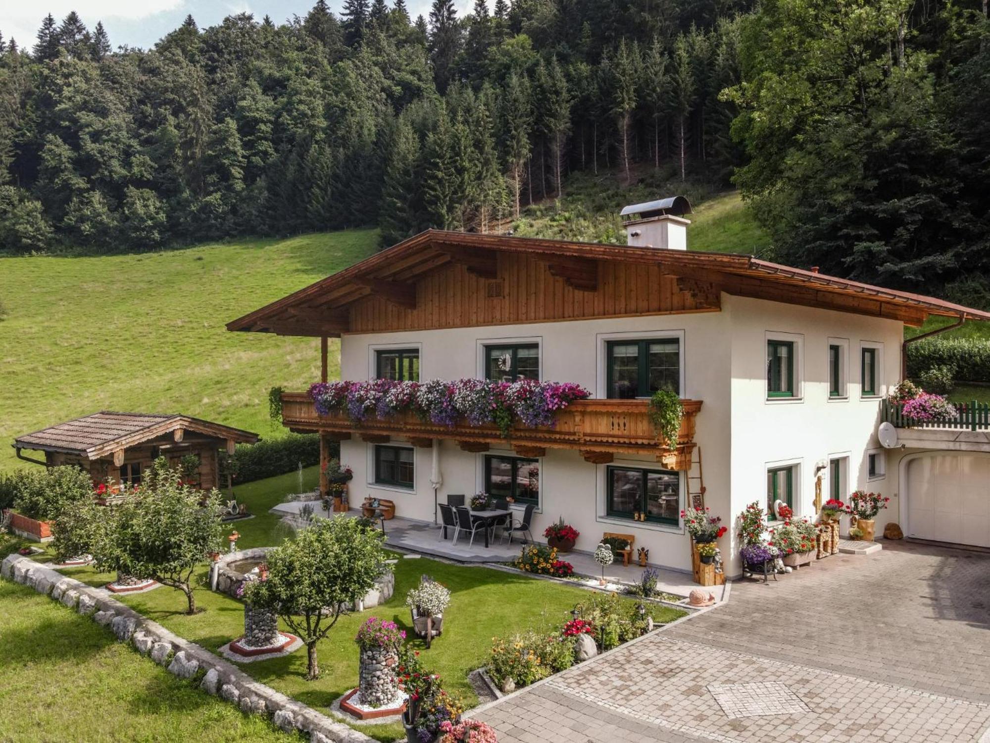 Haus Am Waldrand Apartment Hopfgarten im Brixental Exterior foto